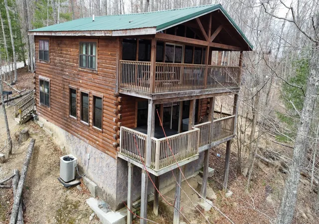 Photo 2 of Single family home for sale at 111 Lookout Ridge Rd, Rogers, KY 41365 | MLS# 26006707 | Listing updated on 2026-07-27