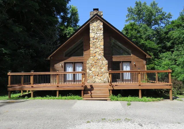 Homes for sale in Barbourville, KY | 142 Noeville Hollow Rd, Barbourville, KY 40906 | MLS# 26006063