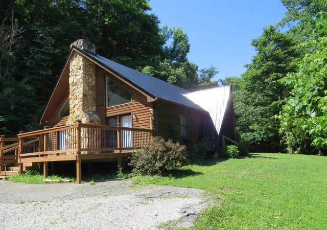 Homes for sale in Barbourville, KY | 142 Noeville Hollow Rd, Barbourville, KY 40906 | MLS# 26006063