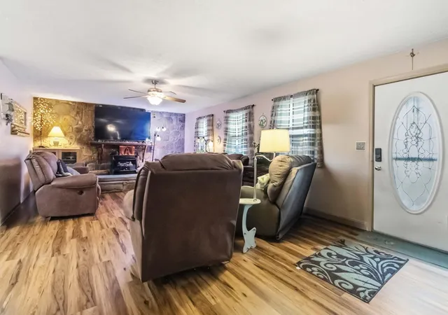 2nd image of 16710 Kentucky 1247, Waynesburg, KY 40489 | MLS# 26006119