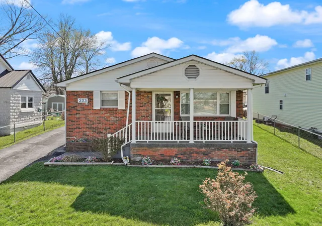 1st image of 203 Speedway Dr, Somerset, KY 42503 | MLS# 26006154