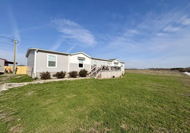 Homes for sale in East Bernstadt, KY | 346 Turkey Loop, East Bernstadt, KY 40729 | MLS# 26006158