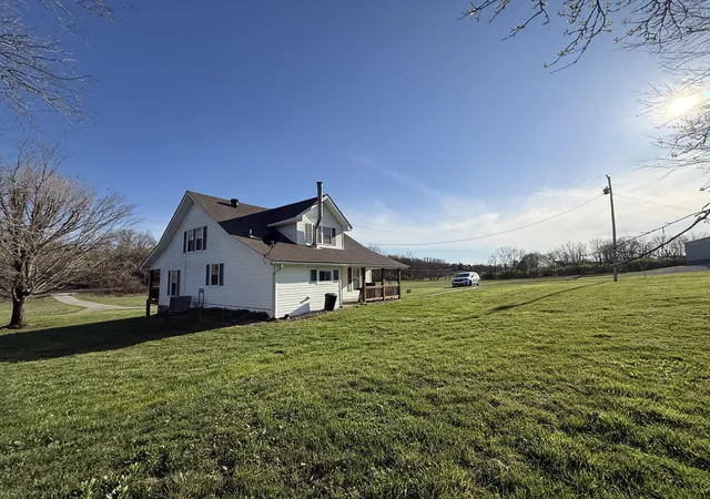 3rd image of 973 Levy Rd, Paris, KY 40361 | MLS# 26006163