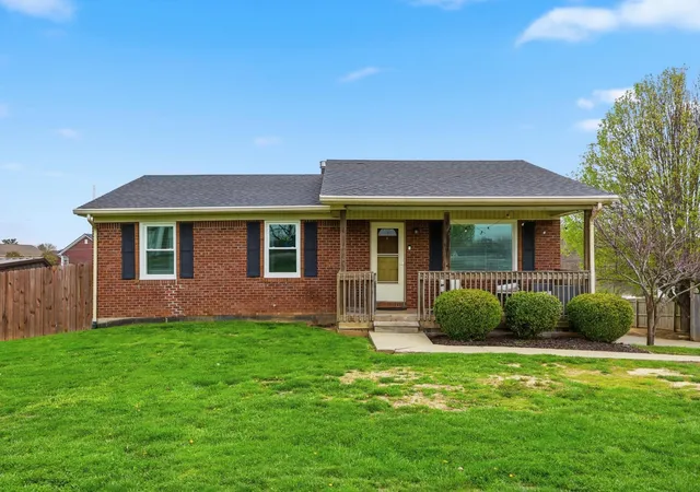 Homes for sale in Lawrenceburg, KY | 1506 Alton Rd, Lawrenceburg, KY 40342 | MLS# 26006215