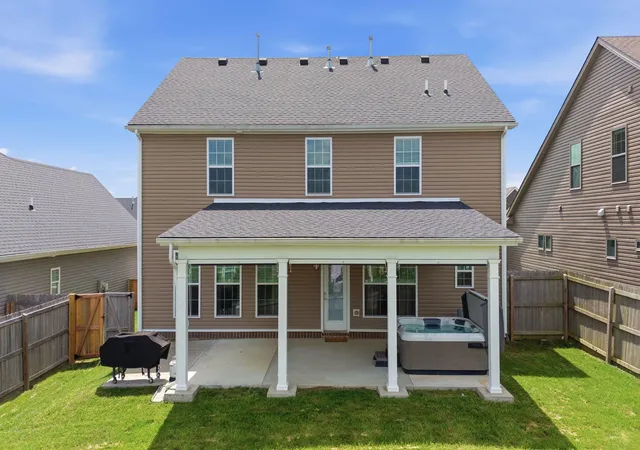 48th image of 240 Blackthorn Dr, Nicholasville, KY 40356 | MLS# 26015652