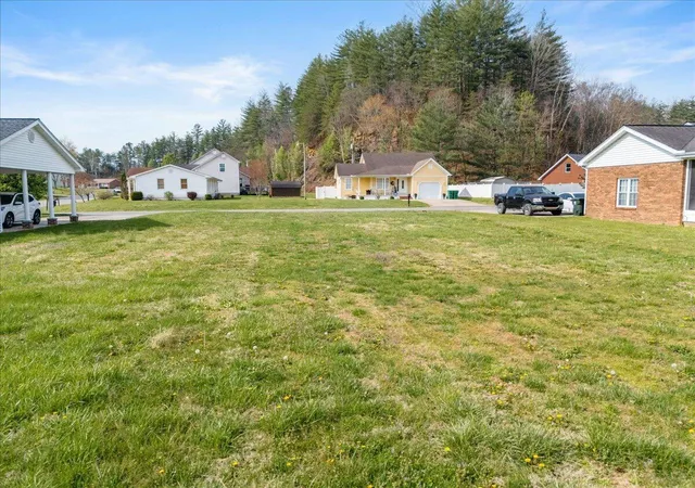 Homes for sale in Barbourville, KY | Lot 142 Stephen Trace Rd, Barbourville, KY 40906 | MLS# 26006343