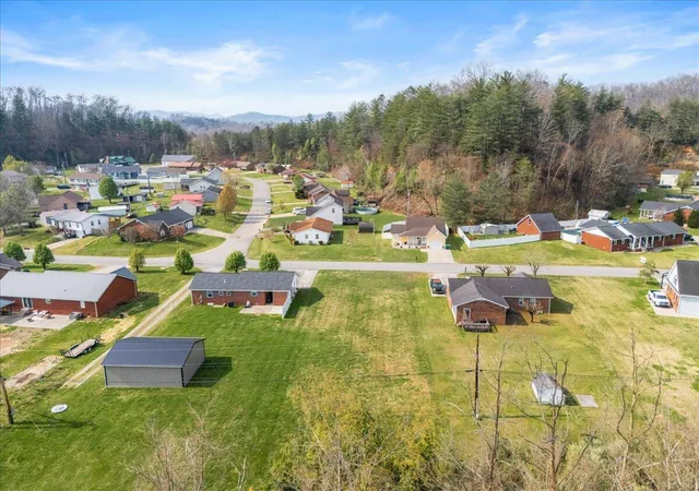 Homes for sale in Barbourville, KY | Lot 142 Stephen Trace Rd, Barbourville, KY 40906 | MLS# 26006343