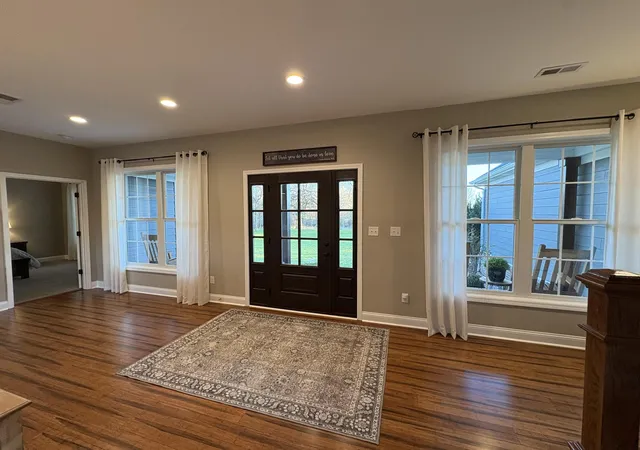 Photo 3 of Single Family Residence at 119 Walnut Crk Dr, Georgetown, KY 40324 | MLS# 26006285 |  | Sold on 2026-04-30