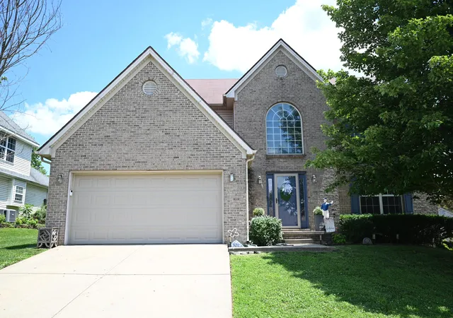 Homes for sale in Paris, KY | 212 Hickory Ridge Ln, Paris, KY 40361 | MLS# 26006346