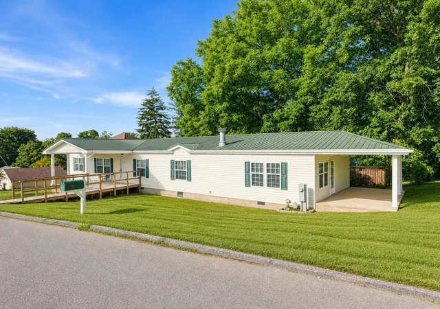 Homes for sale in Carlisle, KY | 101 Arnold Hts, Carlisle, KY 40311 | MLS# 26006648