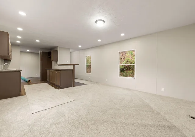 Photo 3 of Single family home for sale at 183 Pine Br Rd, Harlan, KY 40831 | MLS# 26006677 | Listing updated on 2026-09-24