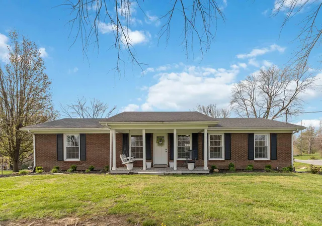 Homes for sale in Stanford, KY | 102 Sherwood Dr, Stanford, KY 40484 | MLS# 26006352