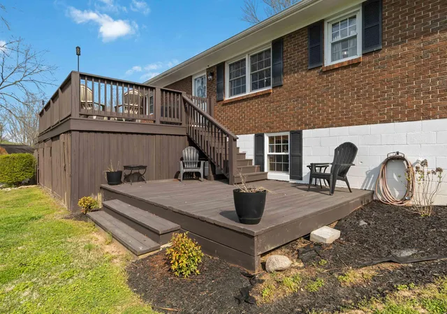 Homes for sale in Stanford, KY | 102 Sherwood Dr, Stanford, KY 40484 | MLS# 26006352