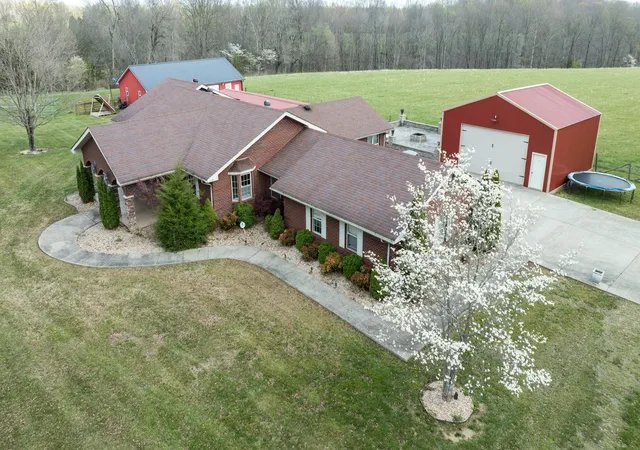 Homes for sale in Dunnville, KY | 77 Deerfield Ln, Dunnville, KY 42528 | MLS# 26006660