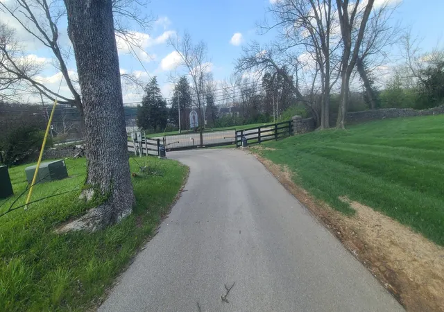 Photo 3 of Land for sale at Tract 1 A Foxley Ln, Frankfort, KY 40601 | MLS# 26006668 | Listing updated on 2026-04-02