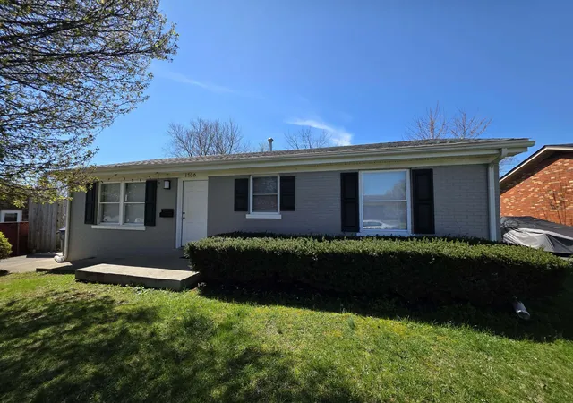 Homes for sale in Lexington, KY | 1706 Knoxville Ct, Lexington, KY 40505 | MLS# 26006562