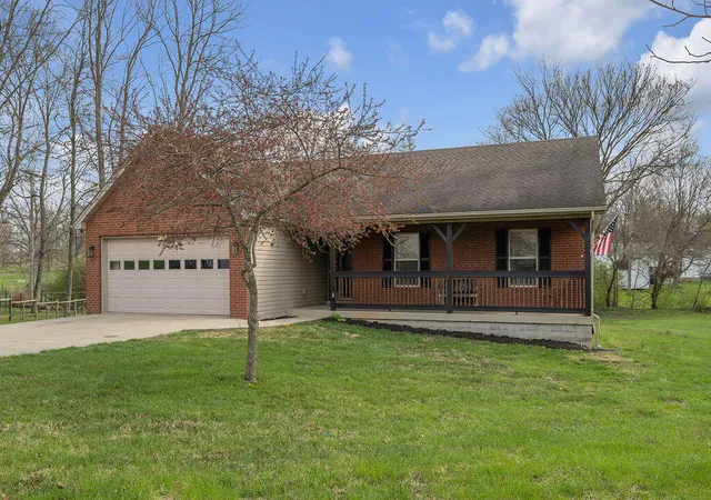 Homes for sale in Frankfort, KY | 128 Wooded Wy, Frankfort, KY 40601 | MLS# 26006596
