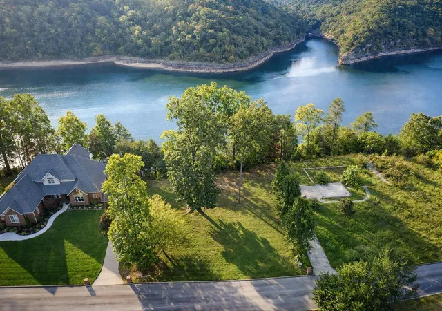 Photo 2 of Land for sale at 670 Water Cliff Dr, Somerset, KY 42503 | MLS# 26006549 | Listing updated on 2026-06-10