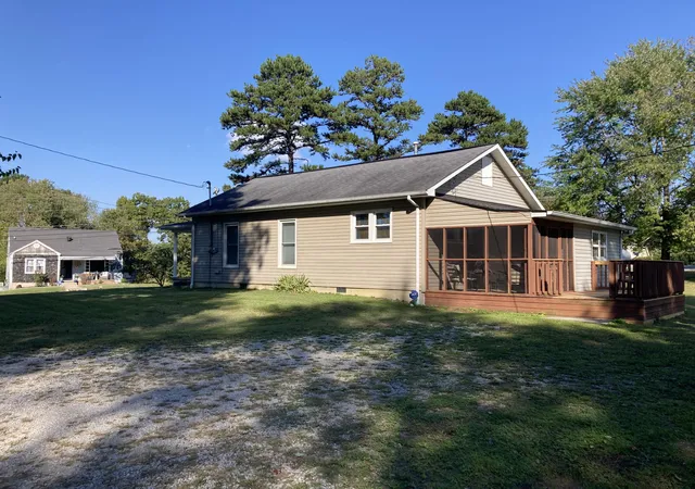 Photo 2 of Single family home for sale at 1731 Gordon Hl Pike, Corbin, KY 40701 | MLS# 26009444 | Listing updated on 2026-10-08