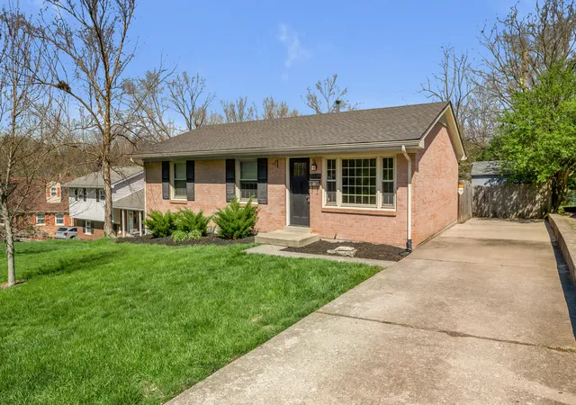 Photo 3 of Single family home for sale at 3339 Sutherland Dr, Lexington, KY 40517 | MLS# 26006625 | Listing updated on 2026-04-28