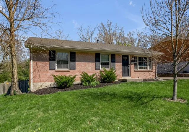 Photo 4 of Single family home for sale at 3339 Sutherland Dr, Lexington, KY 40517 | MLS# 26006625 | Listing updated on 2026-04-28