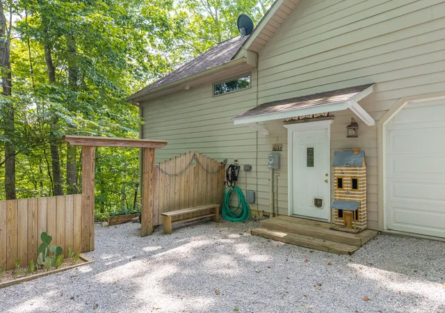 Homes for sale in Monticello, KY | 1560 Bell Phipps Rd, Monticello, KY 42633 | MLS# 26006654