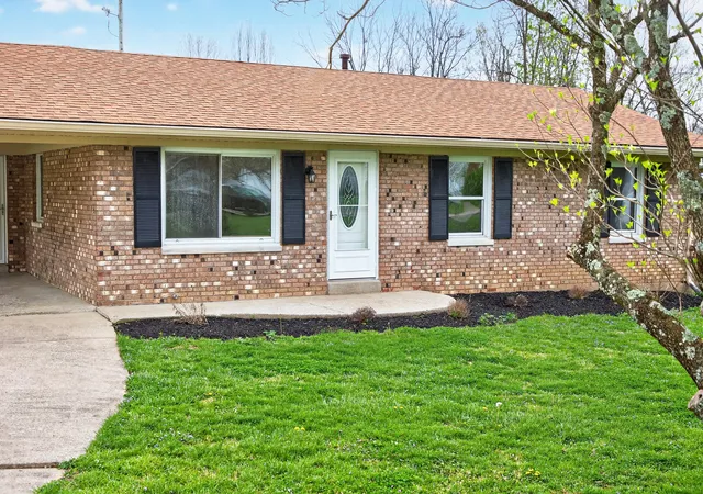 Homes for sale in Winchester, KY | 103 Southern Ct, Winchester, KY 40391 | MLS# 26007260