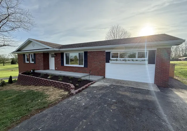 Homes for sale in Paris, KY | 1051 Bethlehem Rd, Paris, KY 40361 | MLS# 26006781
