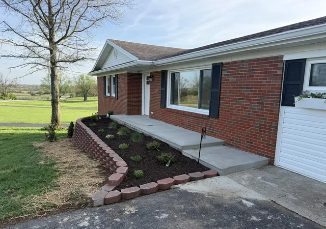 Homes for sale in Paris, KY | 1051 Bethlehem Rd, Paris, KY 40361 | MLS# 26006781
