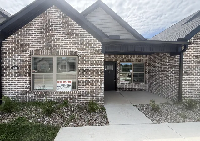 Photo 1 of Single family home for sale at 838 Ridgewood Dr #5, Berea, KY 40403 | MLS# 26006786 | Listing updated on 2026-09-25