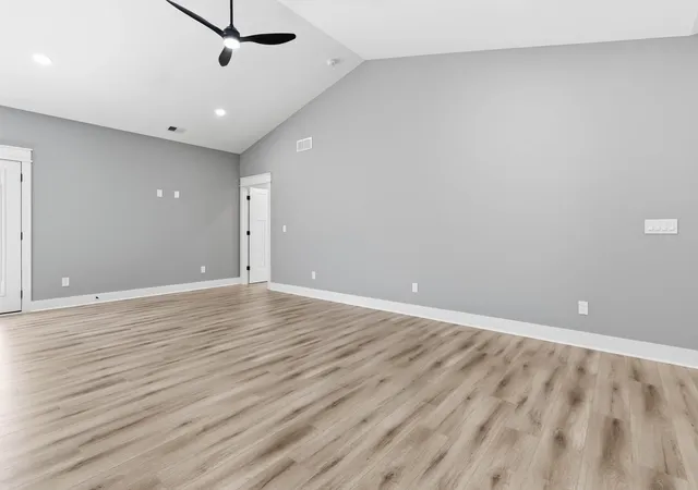4th image of Lot 6 Harrods Gln, Harrodsburg, KY 40330 | MLS# 26007129