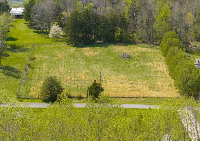Homes for sale in Monticello, KY | 199 Lynne Dr, Monticello, KY 42633 | MLS# 26006941