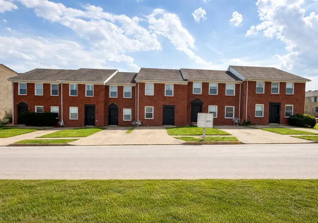 Multi family home for sale at 200 Strawberry Ln, Nicholasville, KY 40356 | MLS# 26006898