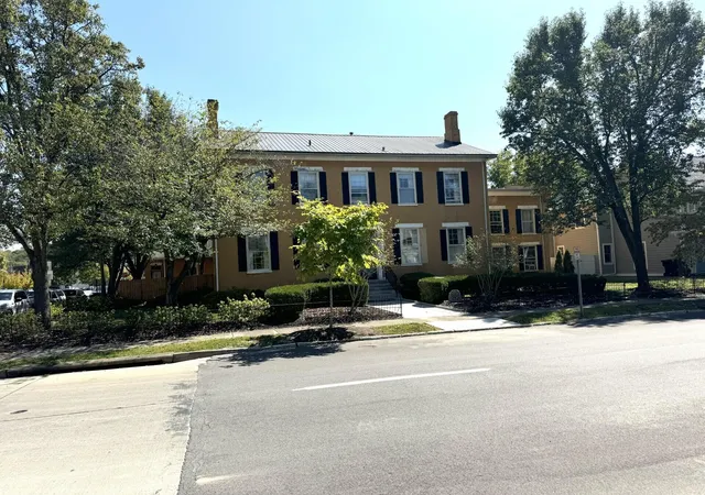 2nd image of 519 Ann St, Frankfort, KY 40601 | MLS# 26006876