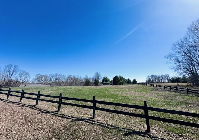 Homes for sale in Russell Springs, KY | 105 & 107 Cascade Cir, Russell Springs, KY 42642 | MLS# 26007028