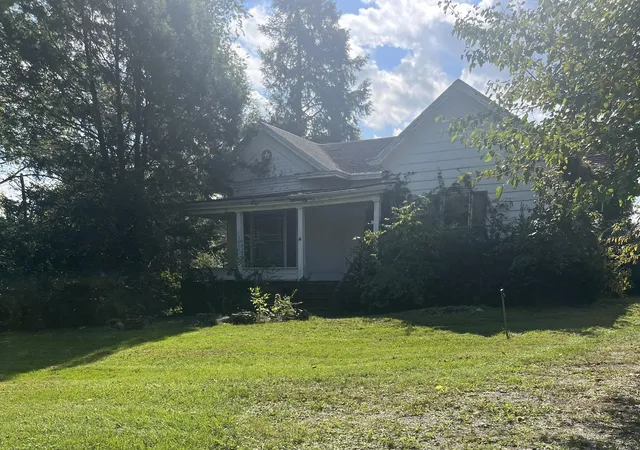 2nd image of 650 Winchester Rd, Mount Sterling, KY 40353 | MLS# 26006926