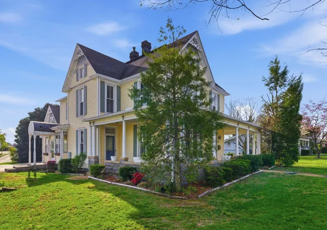 3rd image of 601 Jamestown St, Columbia, KY 42728 | MLS# 26007044