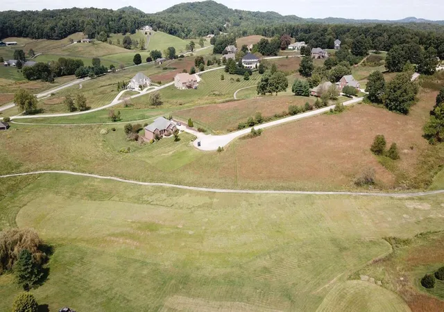 Photo 3 of Land for sale at 626 Oakwood Dr, London, KY 40744 | MLS# 26007065 | Listing updated on 2026-04-04