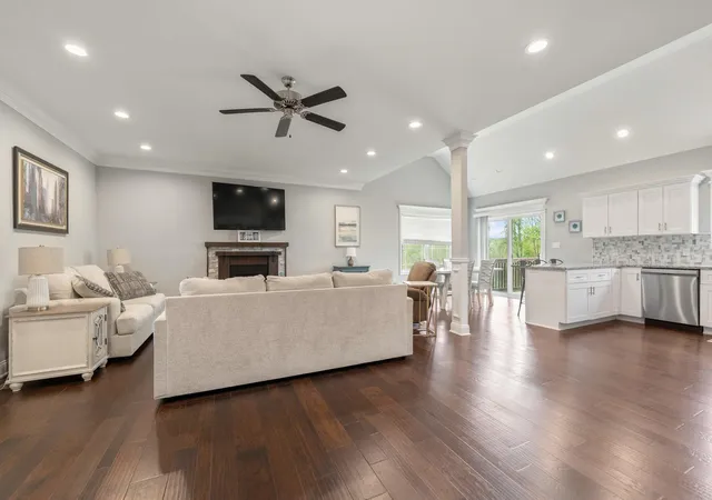 Photo 3 of Single family home for sale at 413 Natures Valley Dr, Somerset, KY 42503 | MLS# 26007148 | Listing updated on 2026-10-06