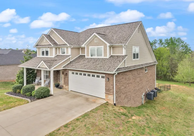 Photo 3 of Single family home for sale at 413 Natures Valley Dr, Somerset, KY 42503 | MLS# 26007148 | Listing updated on 2026-10-06