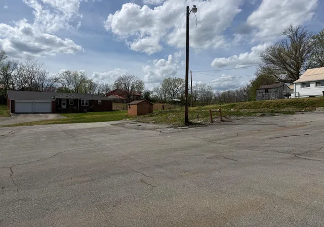 Homes for sale in Lancaster, KY | 310 Crab Orch St, Lancaster, KY 40444 | MLS# 26007004