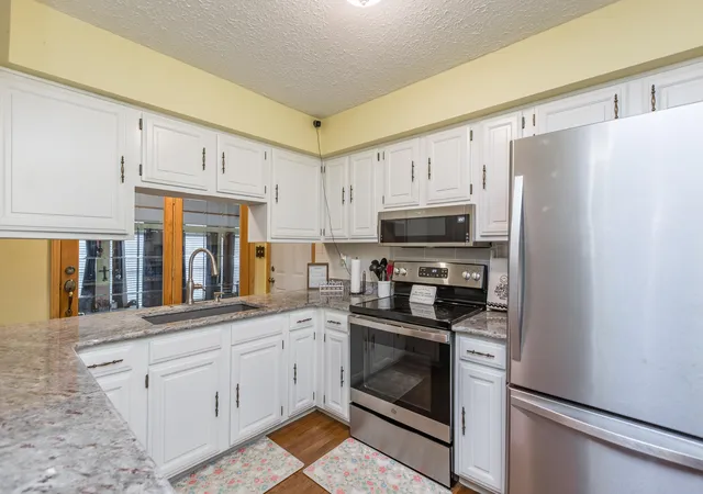 Homes for sale in Winchester, KY | 110 White Conkwright Rd, Winchester, KY 40391 | MLS# 26007022