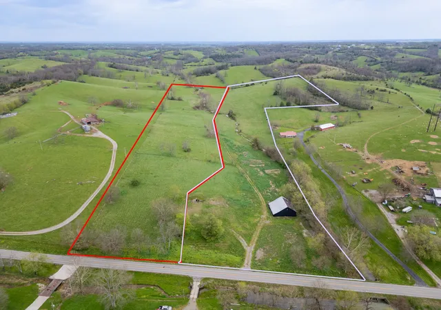 2nd image of 2996 Irvine Rd, Winchester, KY 40391 | MLS# 26007067