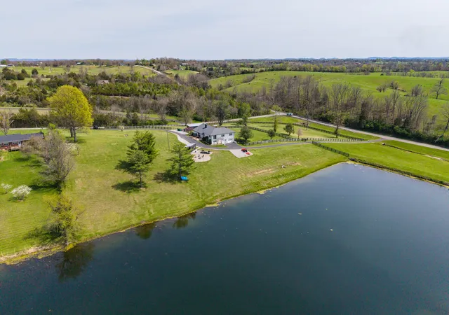 Photo 3 of Single family home for sale at 120 Hackett Pike, Richmond, KY 40475 | MLS# 26007089 | Listing updated on 2026-08-30