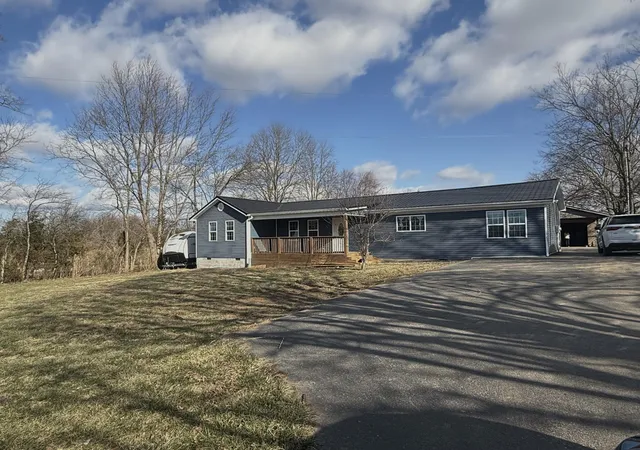 Homes for sale in Paint Lick, KY | 3493 Cartersville Rd, Paint Lick, KY 40461 | MLS# 26007319