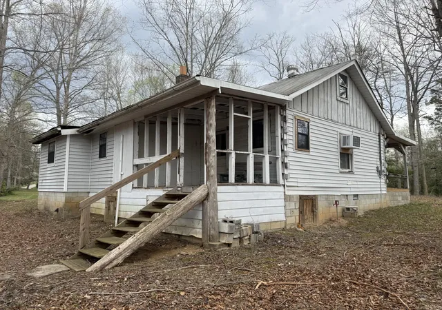 Homes for sale in Monticello, KY | 1906 Green Ford Rd, Monticello, KY 42633 | MLS# 26007167