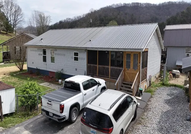 Photo 1 of Single family home for sale at 275 Burton Hl Rd, Letcher, KY 41832 | MLS# 26007266 | Listing updated on 2026-05-29
