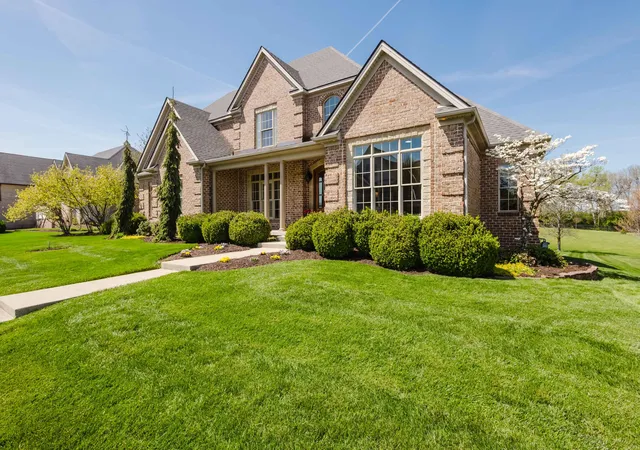 Photo 2 of Single family home for sale at 2117 Winning Colors Ln, Lexington, KY 40509 | MLS# 26007417 | Listing updated on 2026-05-03