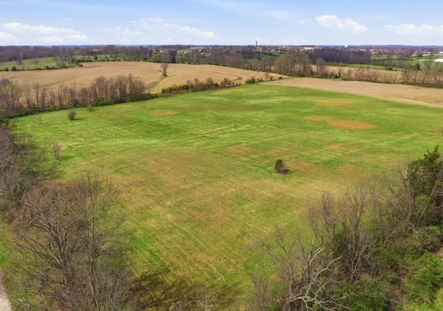 Photo 3 of House for sale at 1065 Highview Dr, Lawrenceburg, KY 40342 | MLS# 26007264 | Listing updated on 2026-06-25