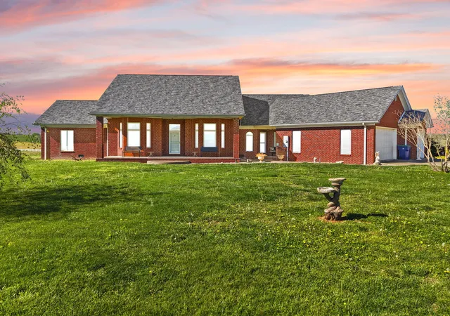 Homes for sale in Eubank, KY | 4211 Old Bull Rd, Eubank, KY 42567 | MLS# 26007464